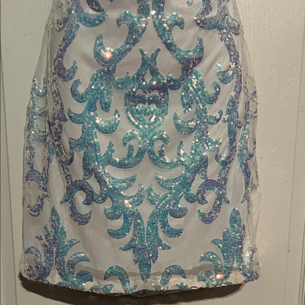White Mini Dress with Blue Iridescent Sequin Detail Size M - Picture 3 of 7